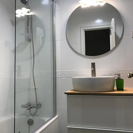 Fika Flat Casco Viejo Parking 20 Euro X Dia شقة بلباو