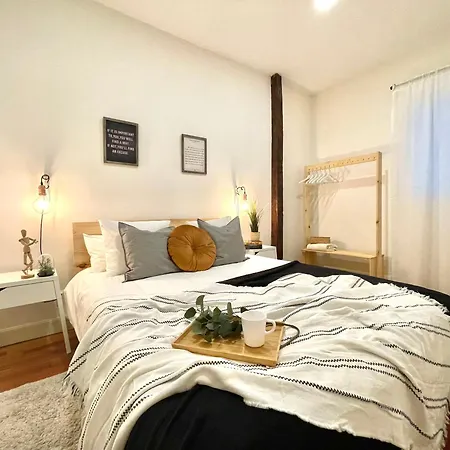 Fika Flat Casco Viejo Parking 20 Euro X Dia Διαμέρισμα